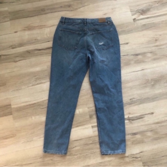 NEW!!! Aeropostale Distressed Mom Jeans - Picture 4 of 11